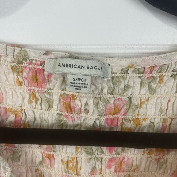 American Eagle Floral V-neck Smocked Peplum Cropped Top Small Women’s EUC - Picture 8 of 10